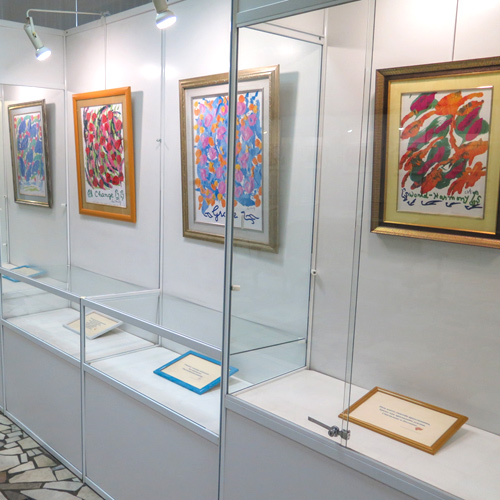 С 01 июля по 31 июля — выставка репродукций картин Шри Чинмоя в Москве